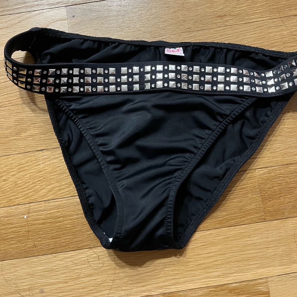 Venus rock studded swim bottoms Size 12 - fits like a Large Victoria’s Secret